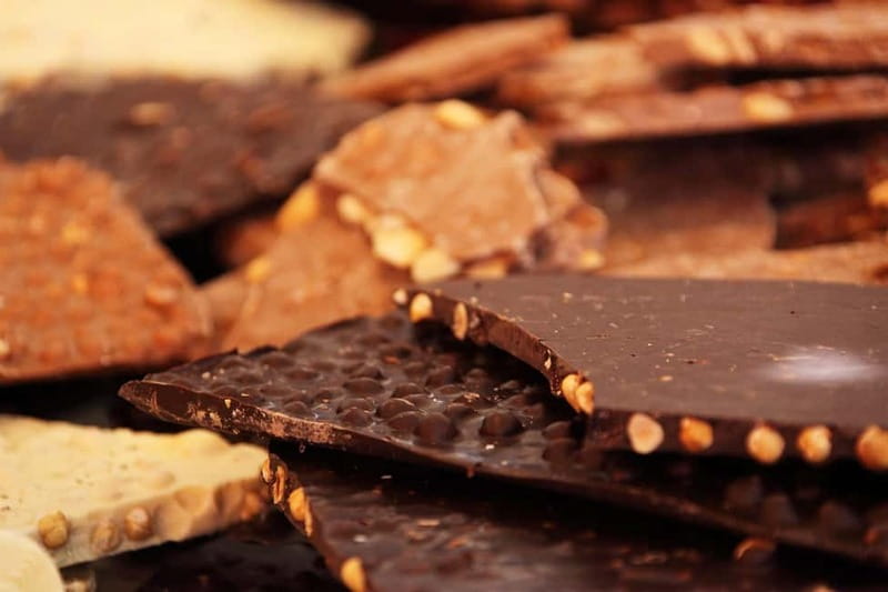 Monforte d'Alba: Wine and Chocolate Tasting Experience - Key points at a glance