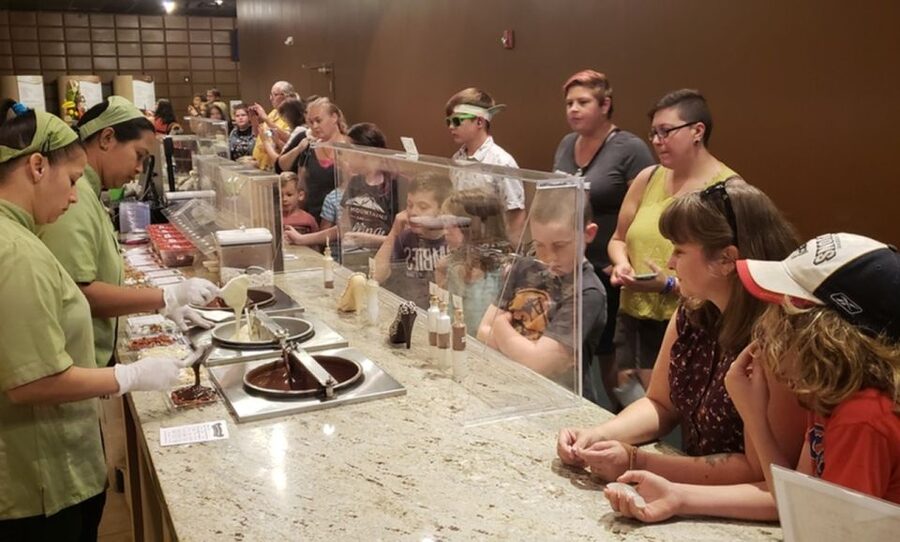 Orlando: Chocolate Kingdom Factory Adventure Tour - Getting the timing right