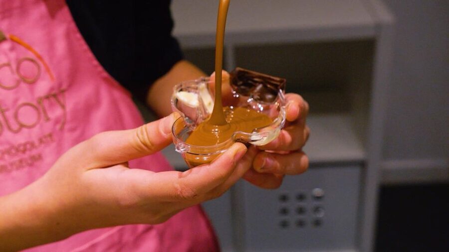 Paris: 45-minute Chocolate Making Workshop at Choco-Story - The Chocolate Bar: Shapes, Toppings, and Personal Style