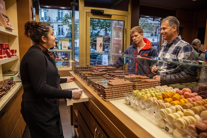 Paris French Sweets Tasting Tour with Pastries and Chocolates - The Marais: old Paris with a shopping break
