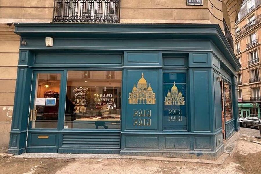 Paris: Montmartre Chocolate and Pastry Walking Tour - Macarons and chocolate at artisan shops