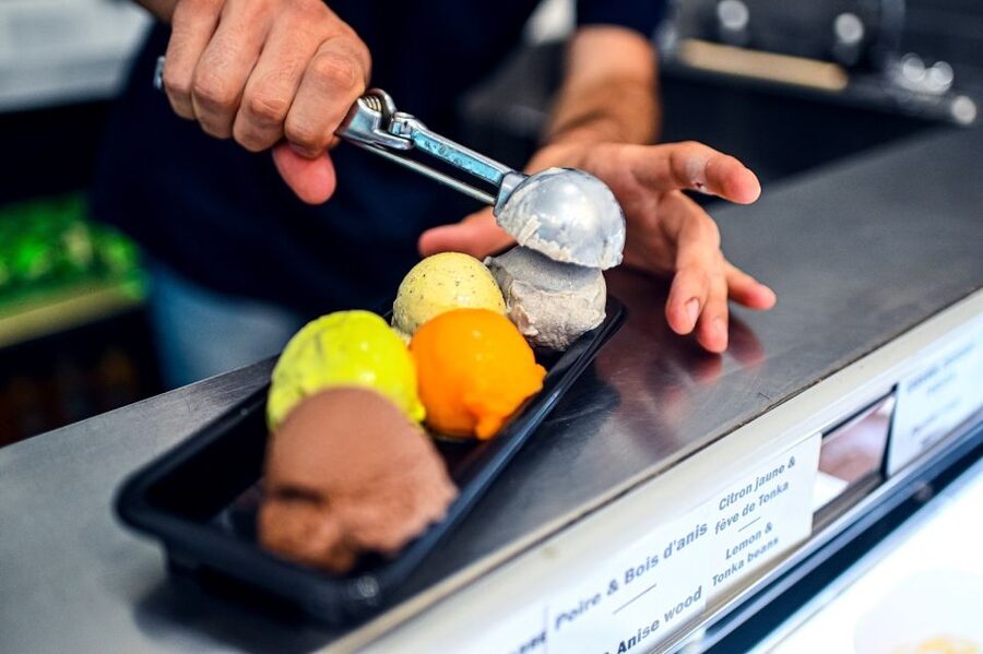 Paris: Montmartre Chocolate & Pastries Tour with 8+ Tastings - Why this Montmartre food walk earns a place on your Paris plan