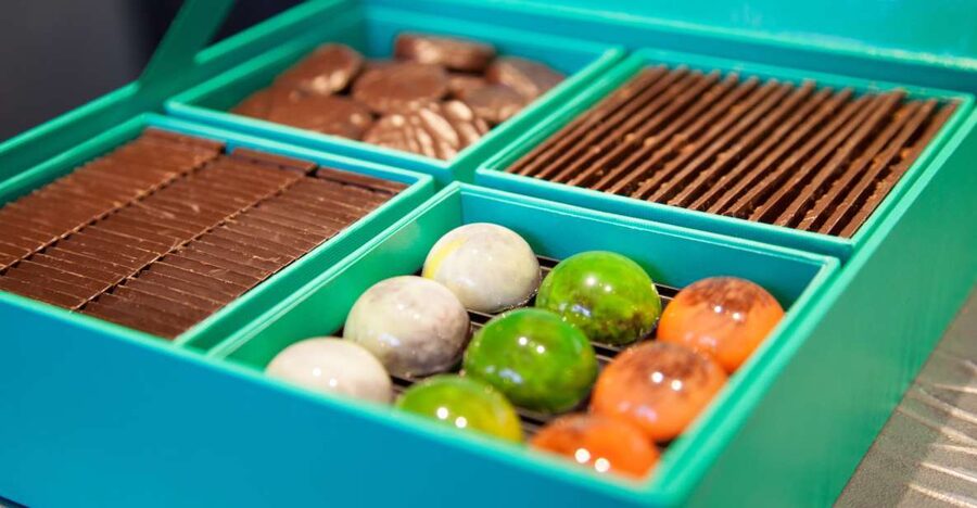 Paris: Pure Chocolate Walking Tour - Starting at Place de la Madeleine