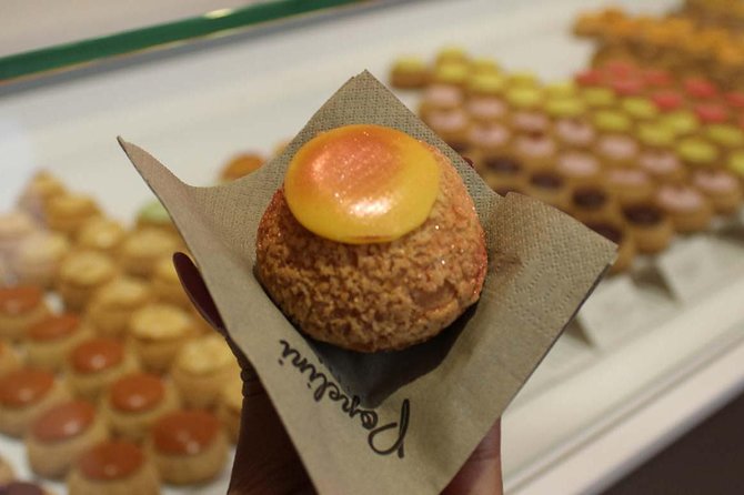 Paris Sweet & Chocolate Family Treasure Hunt - The oldest chocolate store starts the hunt