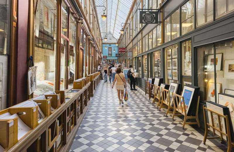 Paris Walk: Opera to Montmartre with Pastry & Chocolate - Place du Tertre and the working-art atmosphere
