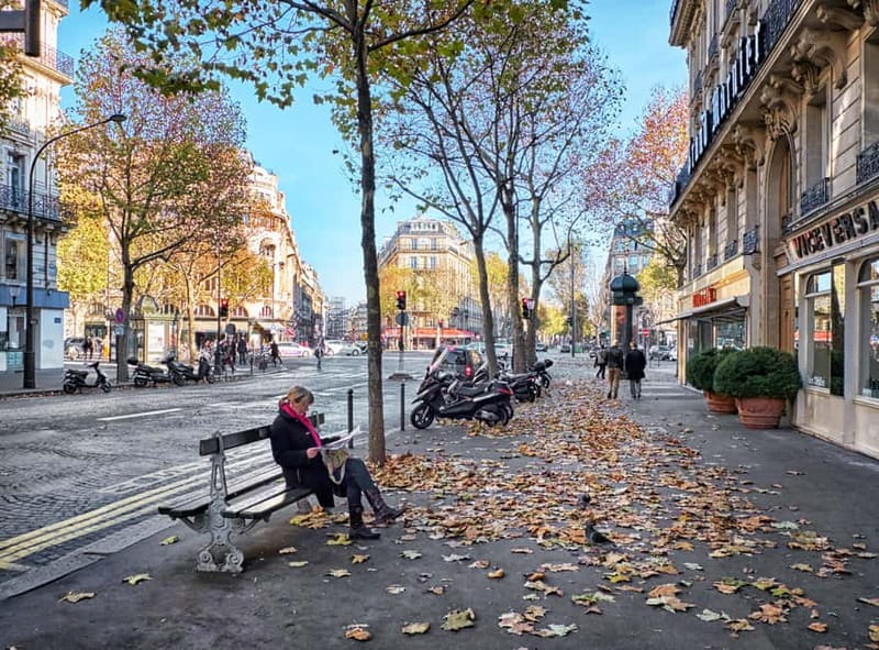 Paris Walk: Opera to Montmartre with Pastry & Chocolate - Sacré-Cœur, the final climb, and the vineyard