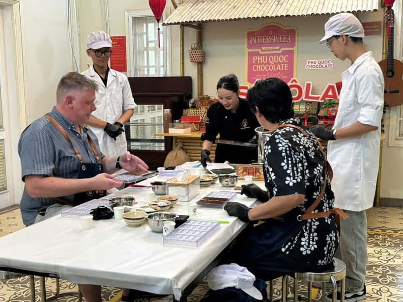 Phu Quoc: Bittersweet Chocolate Factory Tour & Workshop - Molding a 10-Piece Chocolate Box