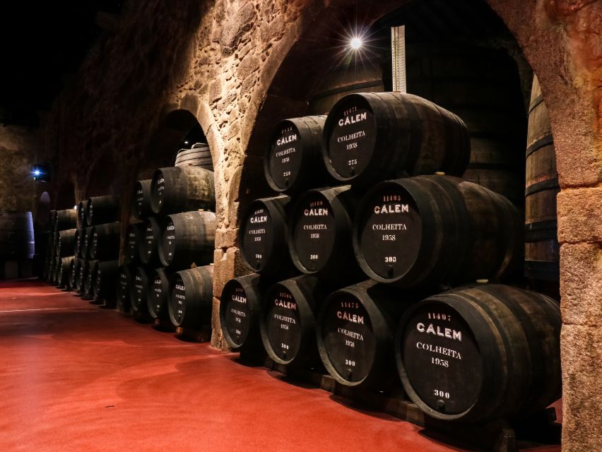 Porto: Cálem Cellar with Chocolate, Cheese, and Wine Tasting - Group size can change the quality of the visit