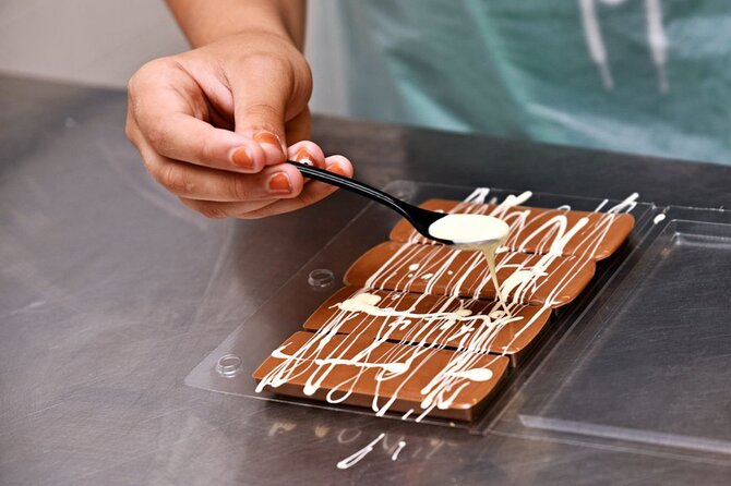 Prague: 1.5-Hour Chocolate Museum Visit with Workshop - Watching pralines take shape