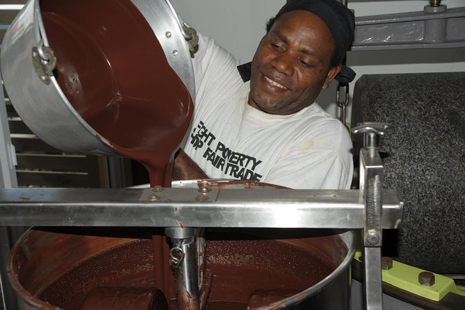 Private Tour to Aelan Chocolate Factory in Port Vila - From cocoa bean to finished bar
