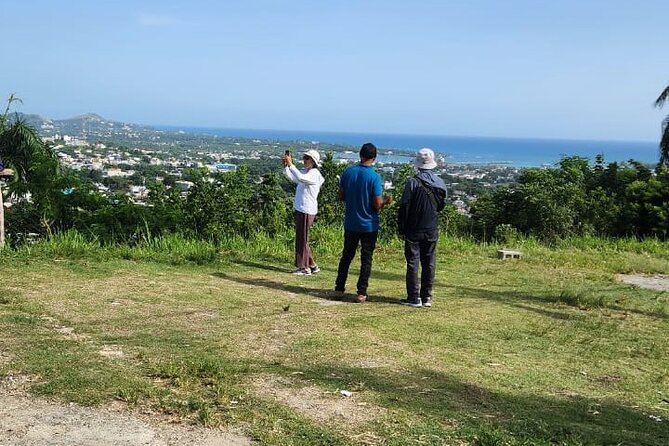 Puerto Plata: City Tour with Rum, Chocolate and Cigars - Calle de las Sombrillas and the Malecón