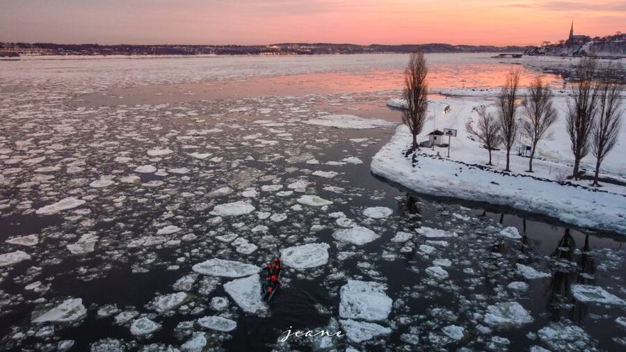 Quebec City: Ice Canoeing with Hot Chocolate & Sauna - The first 30 minutes: equipment, technique, and safety