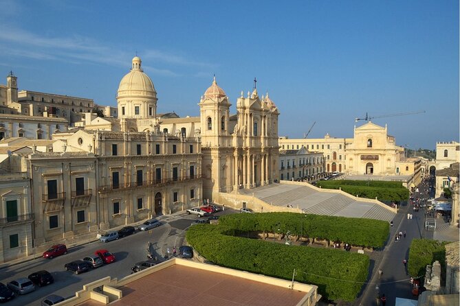 Ragusa, Noto and Chocolate Tasting - Day tour from Siracusa - Timing, meeting point, and walking demands