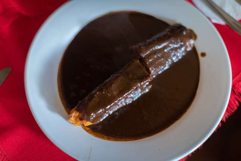 San Miguel de Allende: Chocolate Tasting and Walking Tour - The guides make the difference