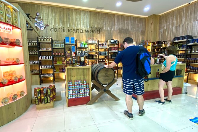 Shopping tour Punta Cana rum cigars coffee larimar chocolate souvenirs mamajuan - What Bella Mare actually is