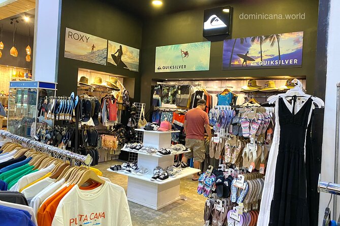 Shopping tour Punta Cana rum cigars coffee larimar chocolate souvenirs mamajuan - My practical buying advice