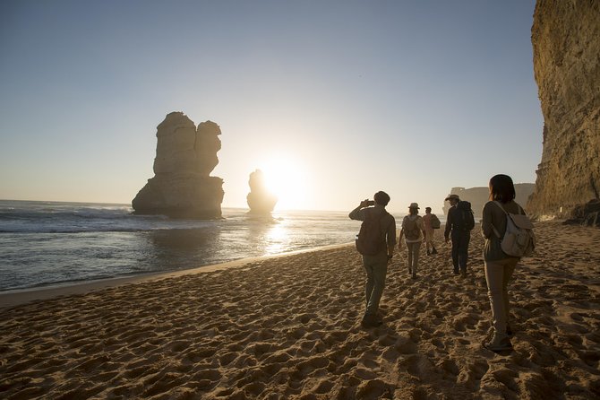 Small-Group Sunset Great Ocean Road Chocolaterie Tour from Melbourne - Loch Ard Gorge and the Shipwreck Coast story