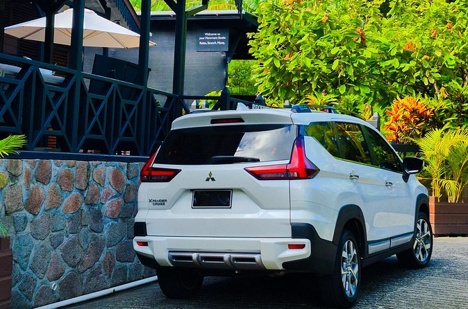 St Lucia Airport Transfer to Hotel Chocolat - What the private format gives you