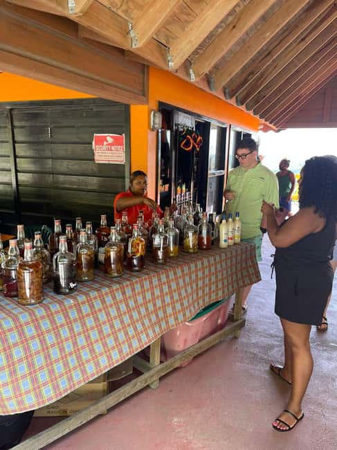 St. Lucia: Rum Distillery and Chocolate Making Experience - What the private SUV adds