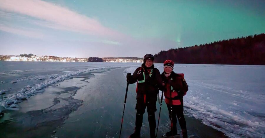 Stockholm: Ice Skating in the Moonlight with Hot Chocolate - The first 45-minute guided skate