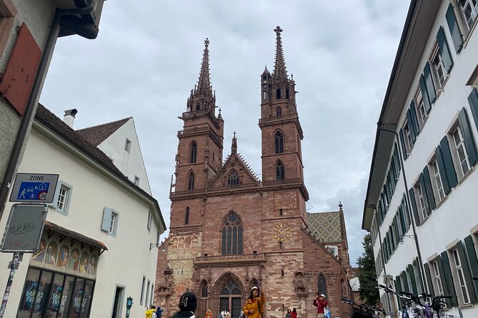 Swiss Experience: Chocolate Tasting and City Tour of Basel - Who will get the most from this tour