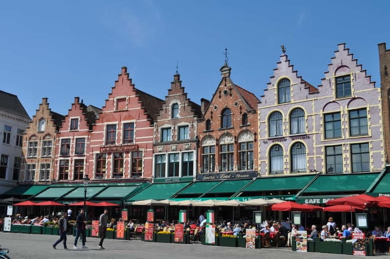 Thé best chocolate in Bruges! Private tour! - Sint-Janshospitaal and the story behind the facades