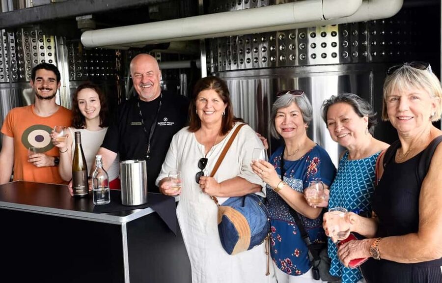 Toronto: Niagara-on-the-Lake, Wine Tasting & Chocolate Tour - Who should book this day trip?