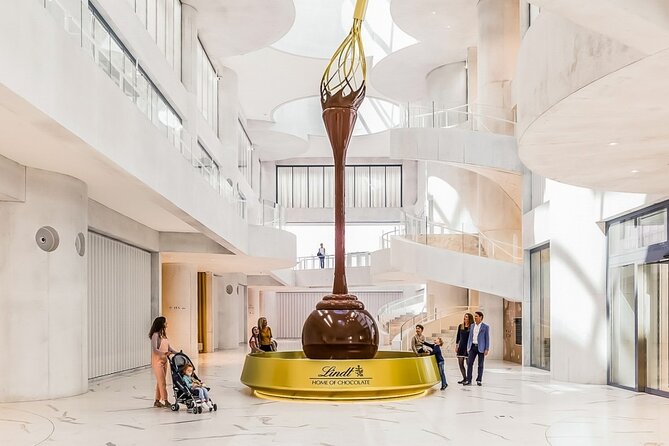 Tour in Lindt Home of Chocolate Museum From Zurich - What the Zurich to Kilchberg outing actually includes