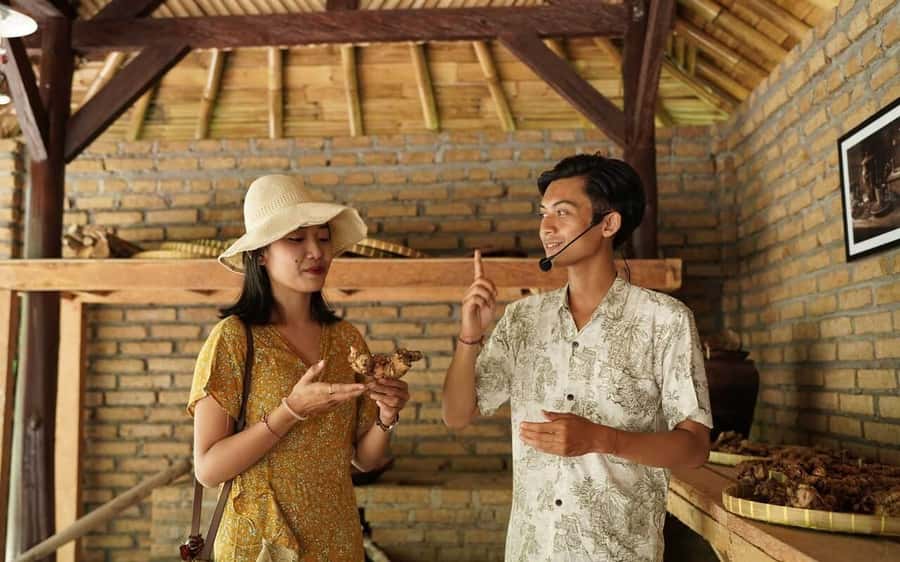 Ubud: Chocolate Workshop, Class & Tasting - The plantation setting and the guided tour