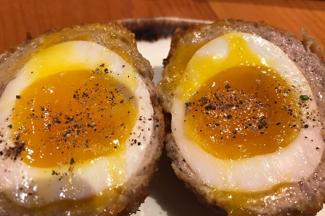 Vancouver Food Tour with 6 Tastings of Sushi, Chocolate, and more - The guides make the difference
