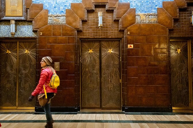 Vancouver Holiday History and Hot Chocolate Tour - What the 90-minute pace feels like