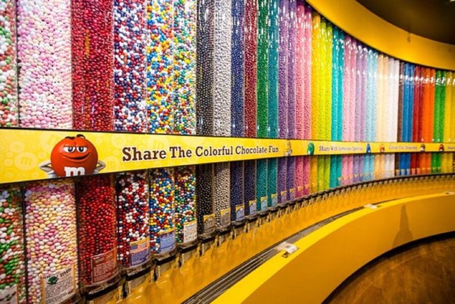 Vegas: Taste, Explore & Shop Chocolate Tour - What $159 really buys you