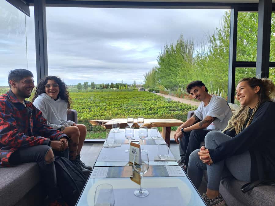 Wine and Chocolate Bike Tour: ride, taste, lunch, vineyards. - Who will enjoy this Mendoza day most?