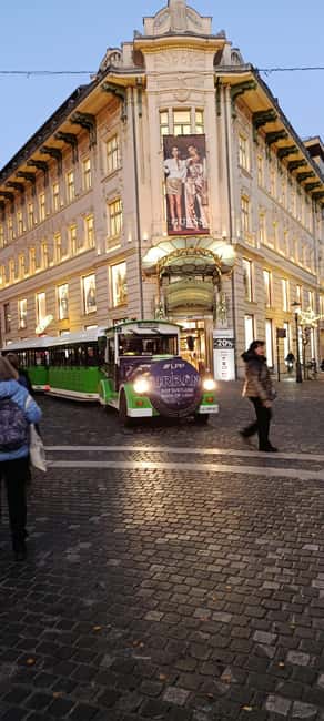 Zagreb: Lake Bled and Ljubljana Day Tour with Chocolate Gift - Ljubljana after lunch: bridges, river, and old-town charm