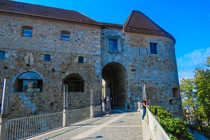 Zagreb: Lake Bled & Ljubljana Day Tour with Chocolate Gift - Ljubljana’s old town in three hours