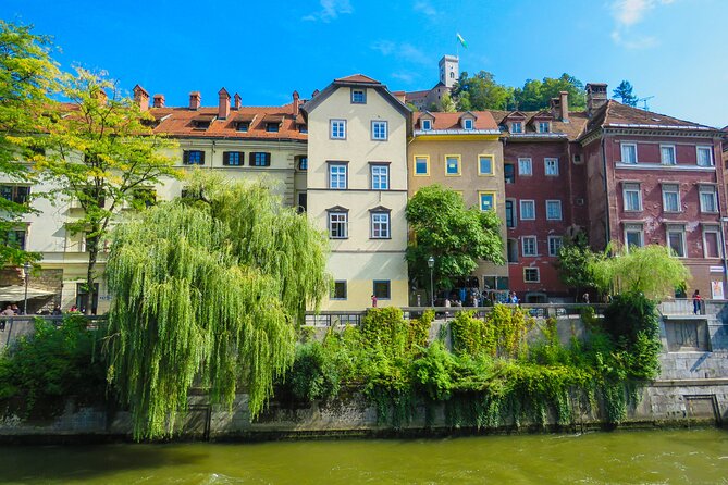 Zagreb: Lake Bled & Ljubljana Day Tour with Chocolate Gift - Lake Bled and the Julian Alps