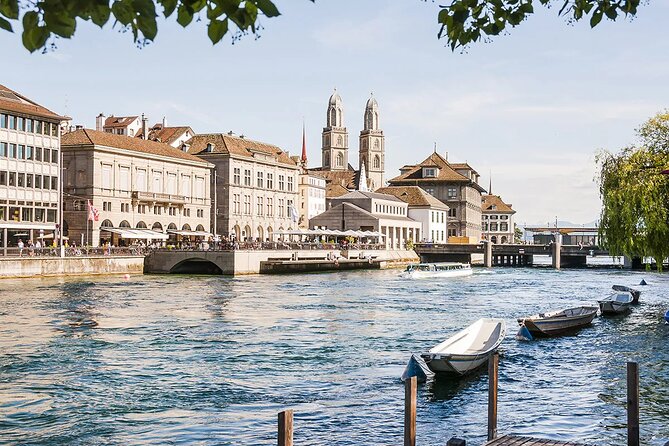 Zurich City & Lindt Home of Chocolate Last-Minute Tour - Lindenhof Hill for the best pause in the route