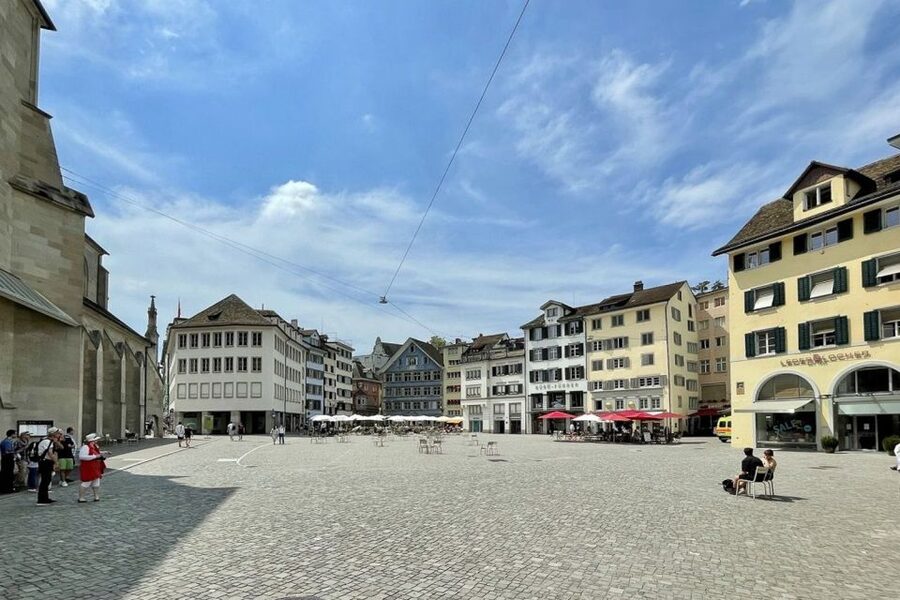 Zurich: City Tour, Cruise, and Lindt Home of Chocolate Visit - Using Zürich public transport after the tour