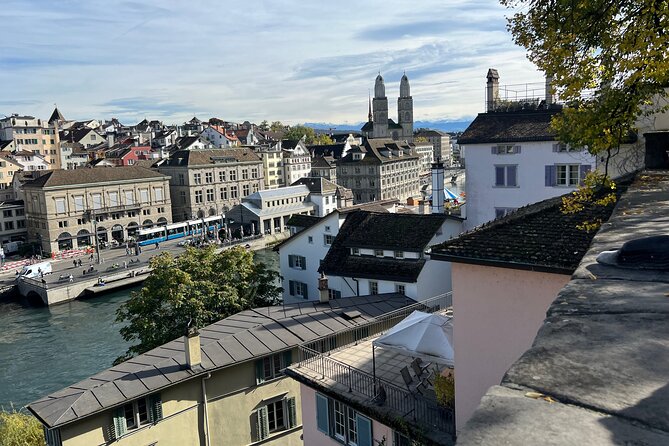 Zurich Food Tour with 10 Local Delicacies, Cheeses & Chocolates - Fraumünster, St. Peter’s, and the views between bites