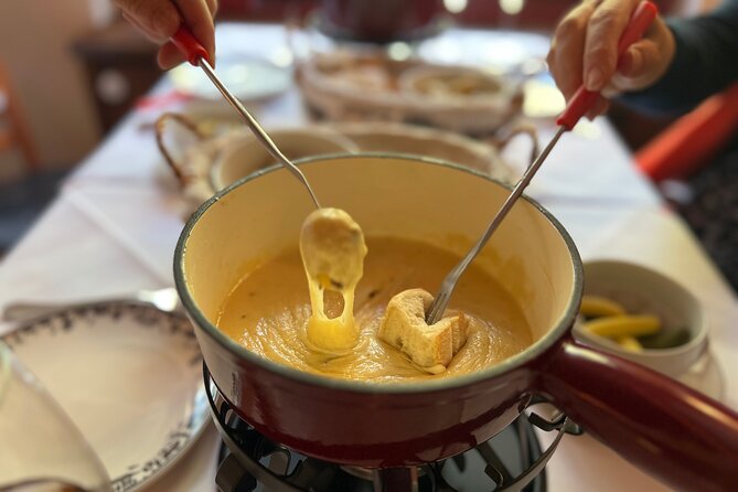 Zurich Food Tour with 10 Local Delicacies, Cheeses & Chocolates - Walking, timing, and practical comfort